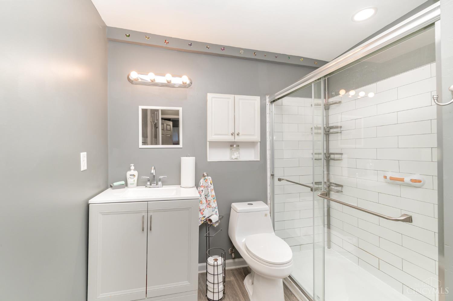4436 Winton Road Cincinnati, OH 45232 - Photo 7 of 23 Gallery Image 7