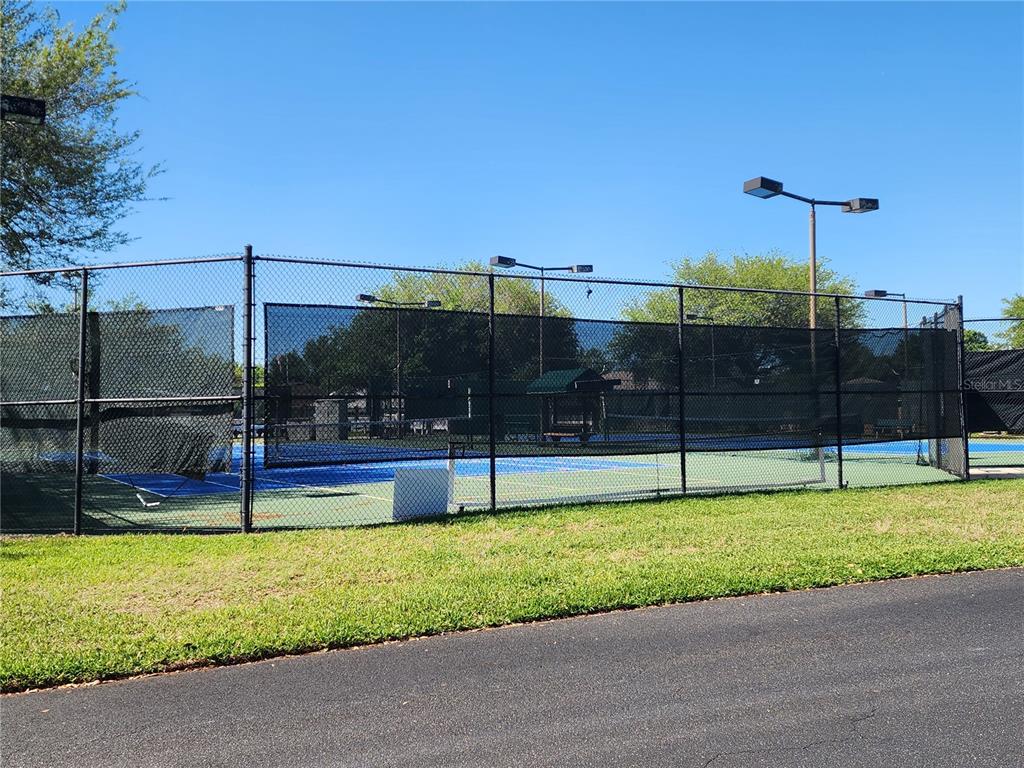 1715 Southwest 157th Place Road Ocala, FL 34473 - Photo 5 of 41