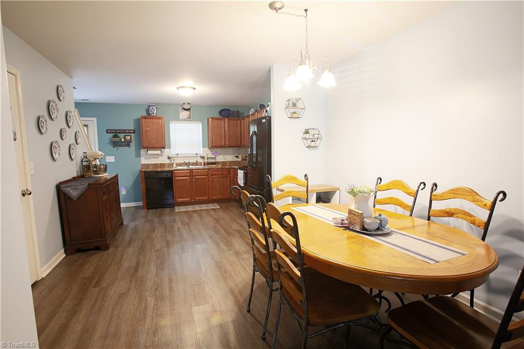 466 Ridgebrooke Drive High Point, NC 27265 - Photo 4 of 8 Gallery Image 4