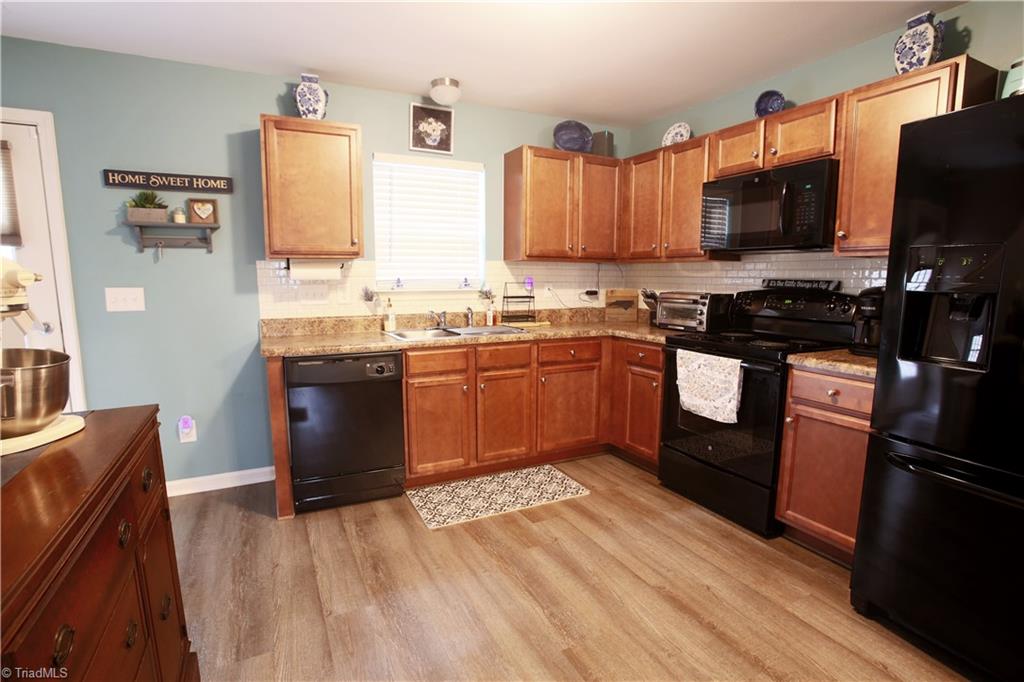 466 Ridgebrooke Drive High Point, NC 27265 - Photo 5 of 8 Gallery Image 5