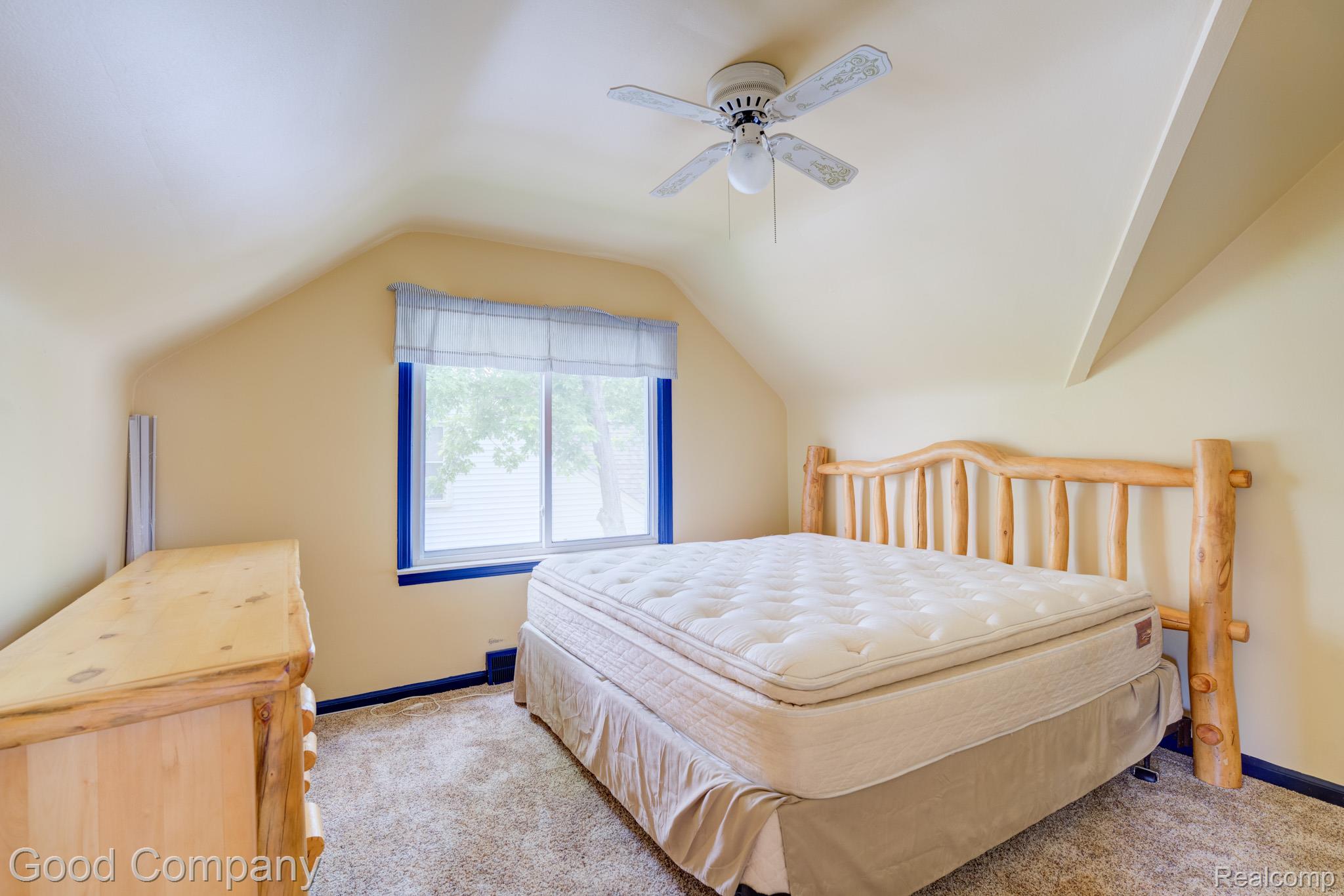 1355 Harvard Road Berkley, MI 48072 - Photo 24 of 42 1355 Harvard Ave.-23.jpg