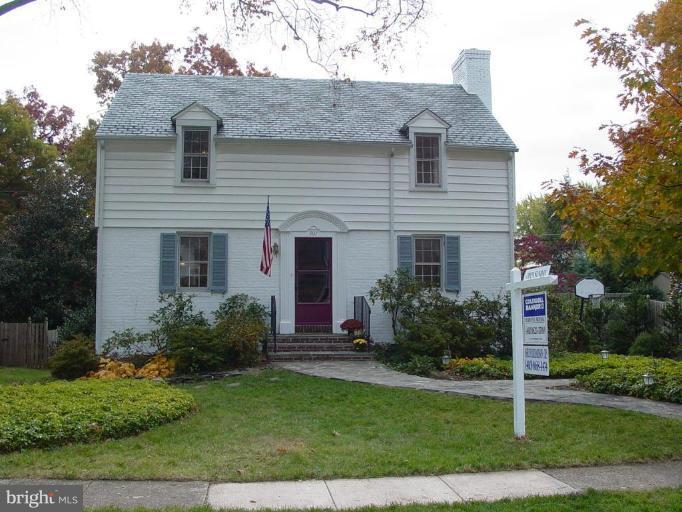 907 Kingston Road Baltimore, MD 21212 - Photo 1 of 23 Front view of classic Historic Stoneleigh col