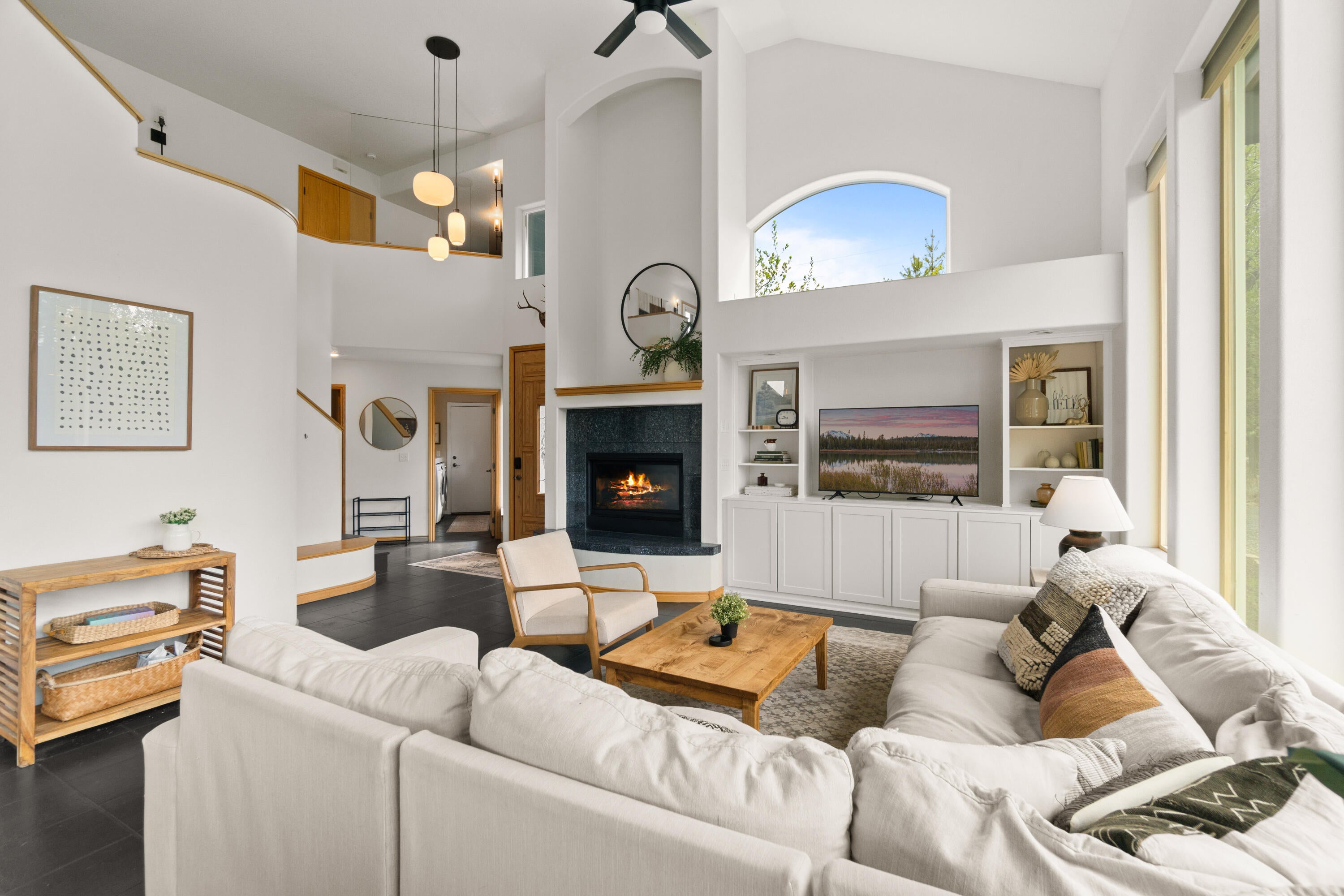 54761 Huntington Road Bend, OR 97707 - Photo 7 of 64 RileyVisualsa-64
