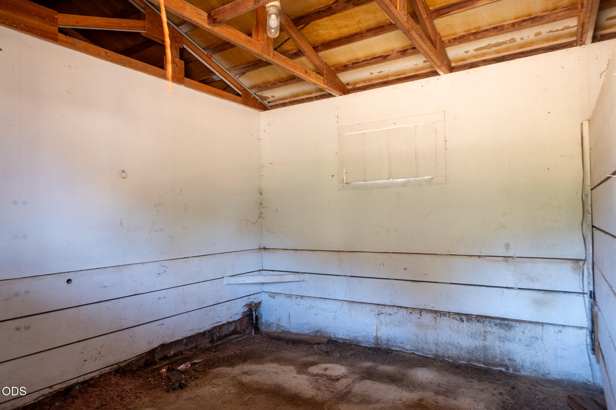 1329 Larson Road Roseburg, OR 97471 - Photo 14 of 65