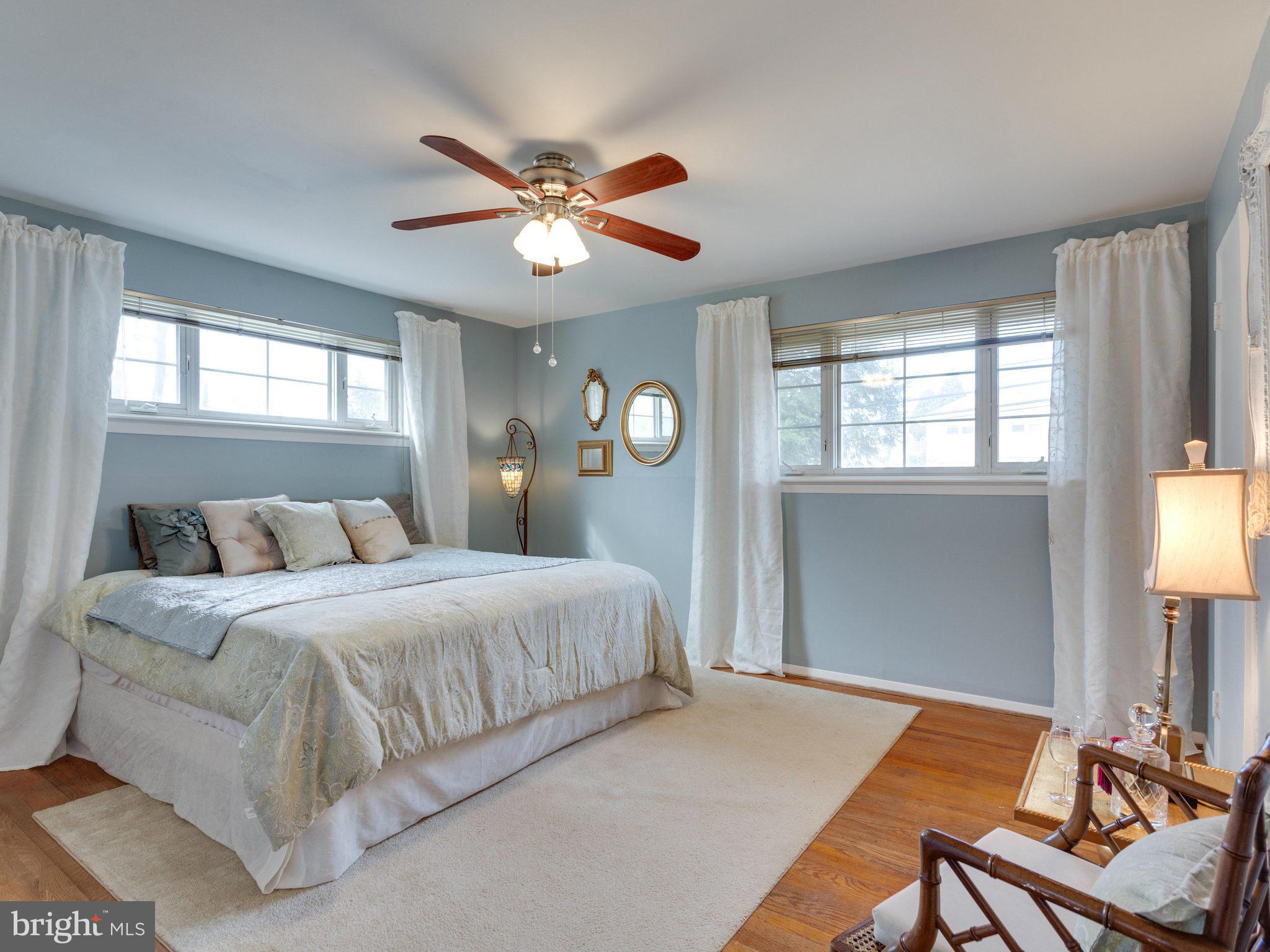 5224 Ferndale Street Springfield, VA 22151 - Photo 17 of 30 Bedroom (Master)