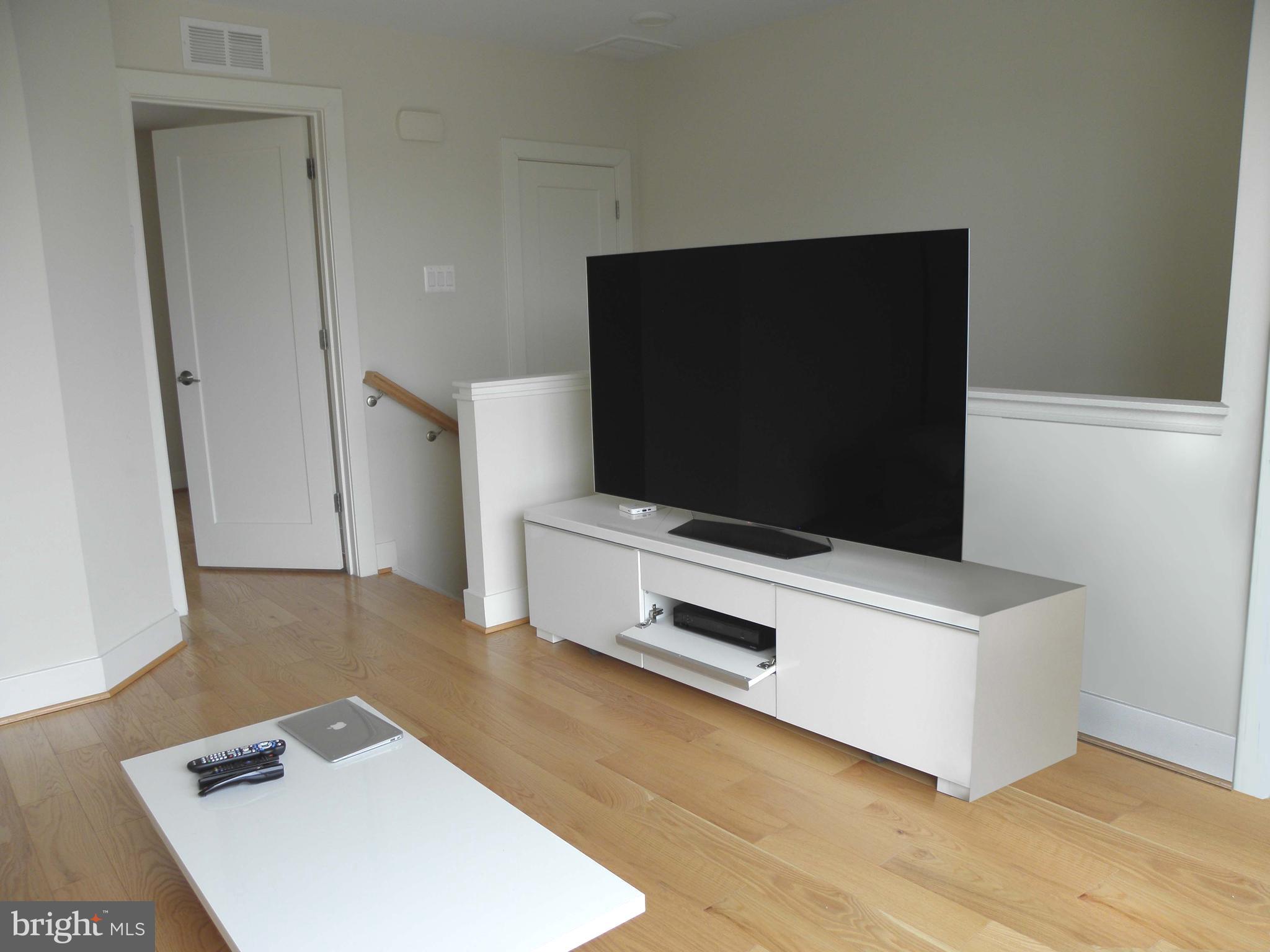 6608 Eames Way Bethesda, MD 20817 - Photo 14 of 16 Upper level family room