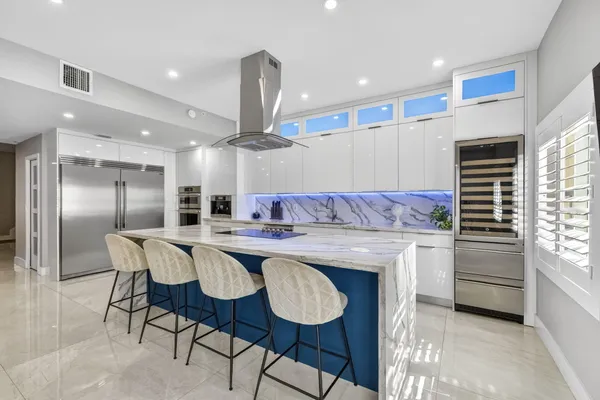$675,000 | 724 Southwest 1st Avenue, Pompano Beach, FL 33060