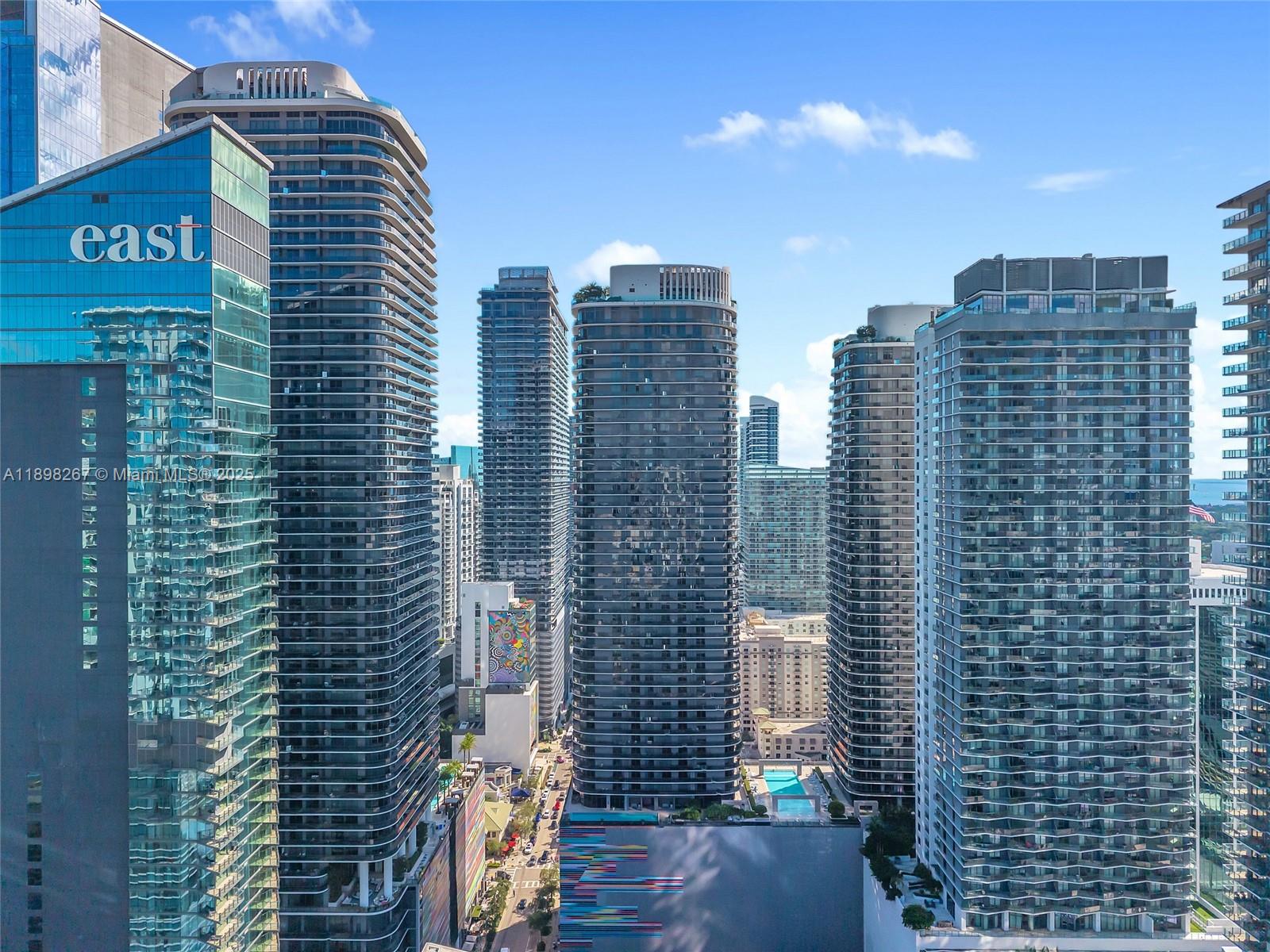 55 Southwest 9th Street, Unit 1802 Miami, FL 33130 - Photo 32 of 35 a view of a building