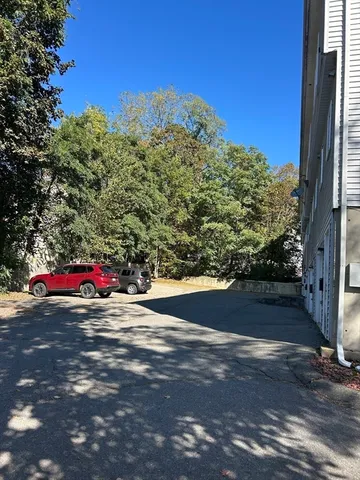 $299,900 | 8 Bartlett Avenue, Unit 5, Haverhill, MA 01830