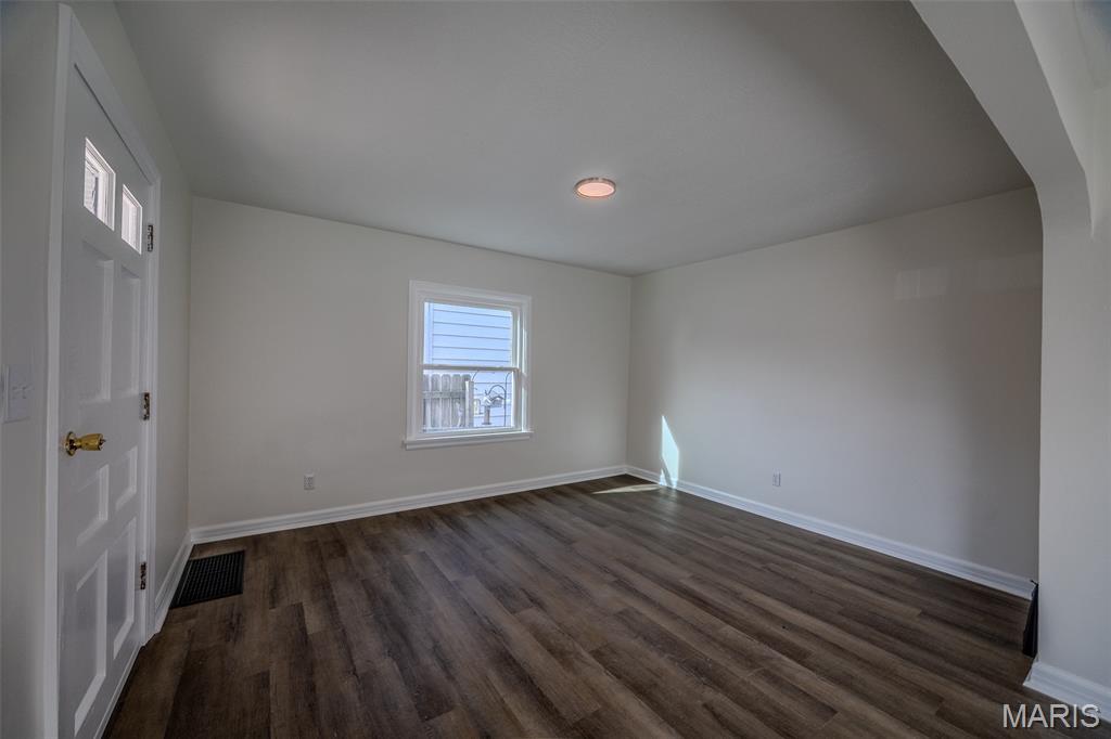 6 Cambridge Court Lebanon, MO 65536 - Photo 9 of 45