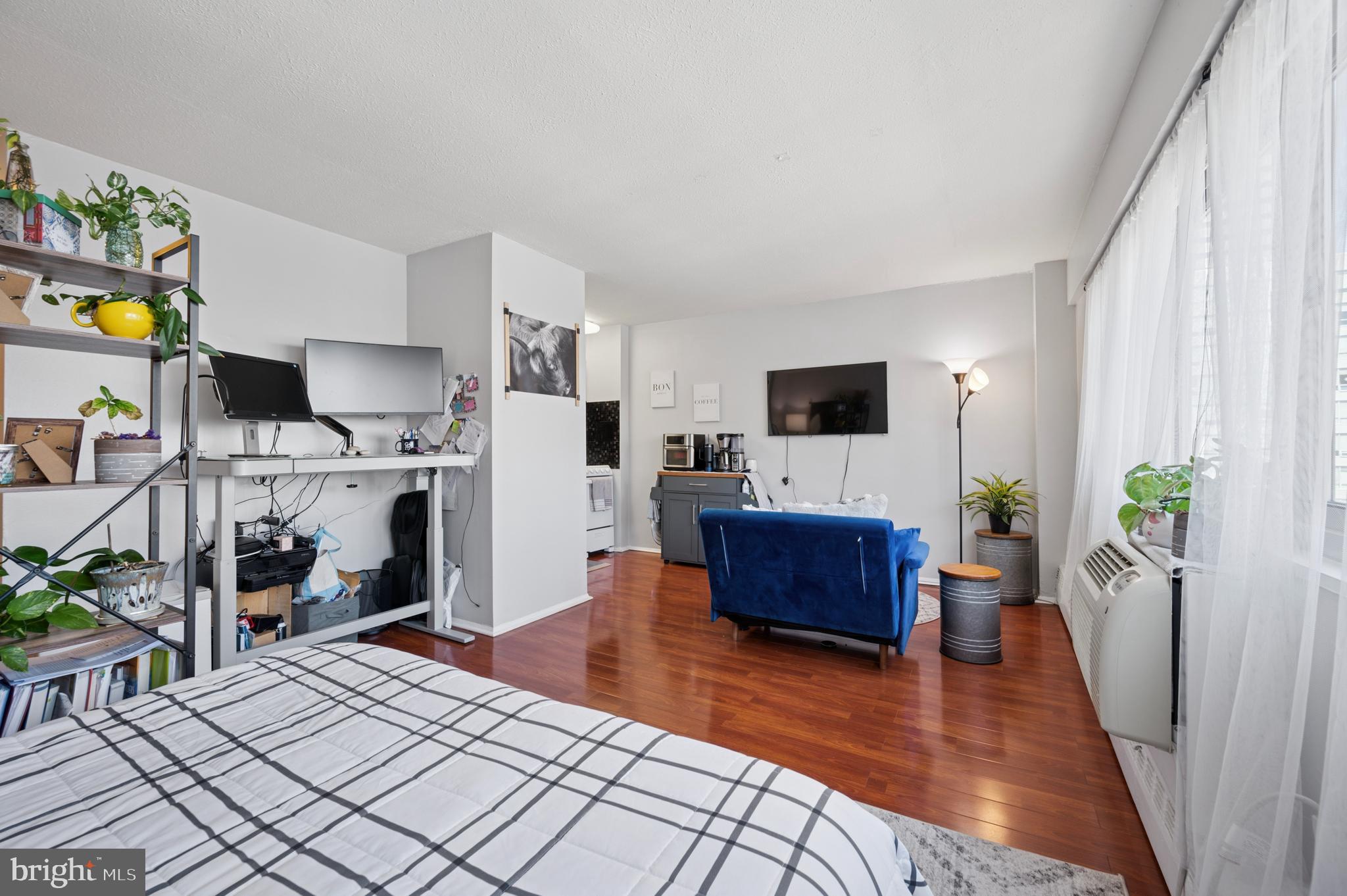 2101 Chestnut Street, Unit 1107 Philadelphia, PA 19103 - Photo 4 of 19