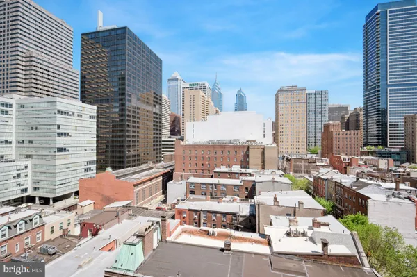 $129,500 | 2101 Chestnut Street, Unit 1107, Philadelphia, PA 19103