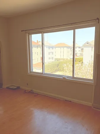 $1,500 | 31 Cross Street, Unit 3, Fall River, MA 02723