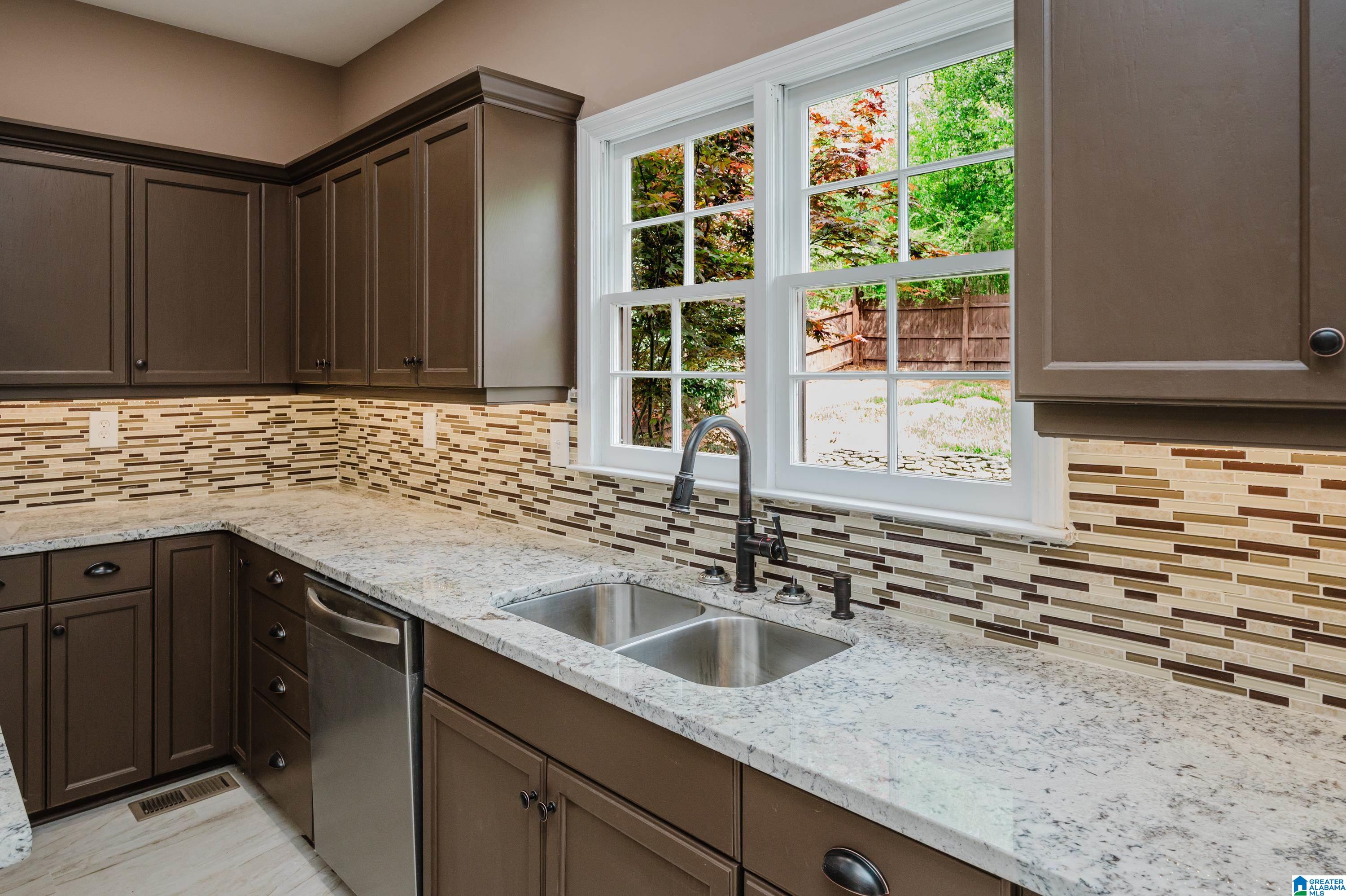 3308 Saddlebrook Circle Birmingham, AL 35210 - Photo 20 of 68