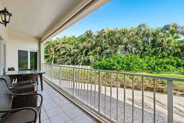 $4,000 | 5900 Old Ocean Boulevard, Unit A3, Ocean Ridge, FL 33435
