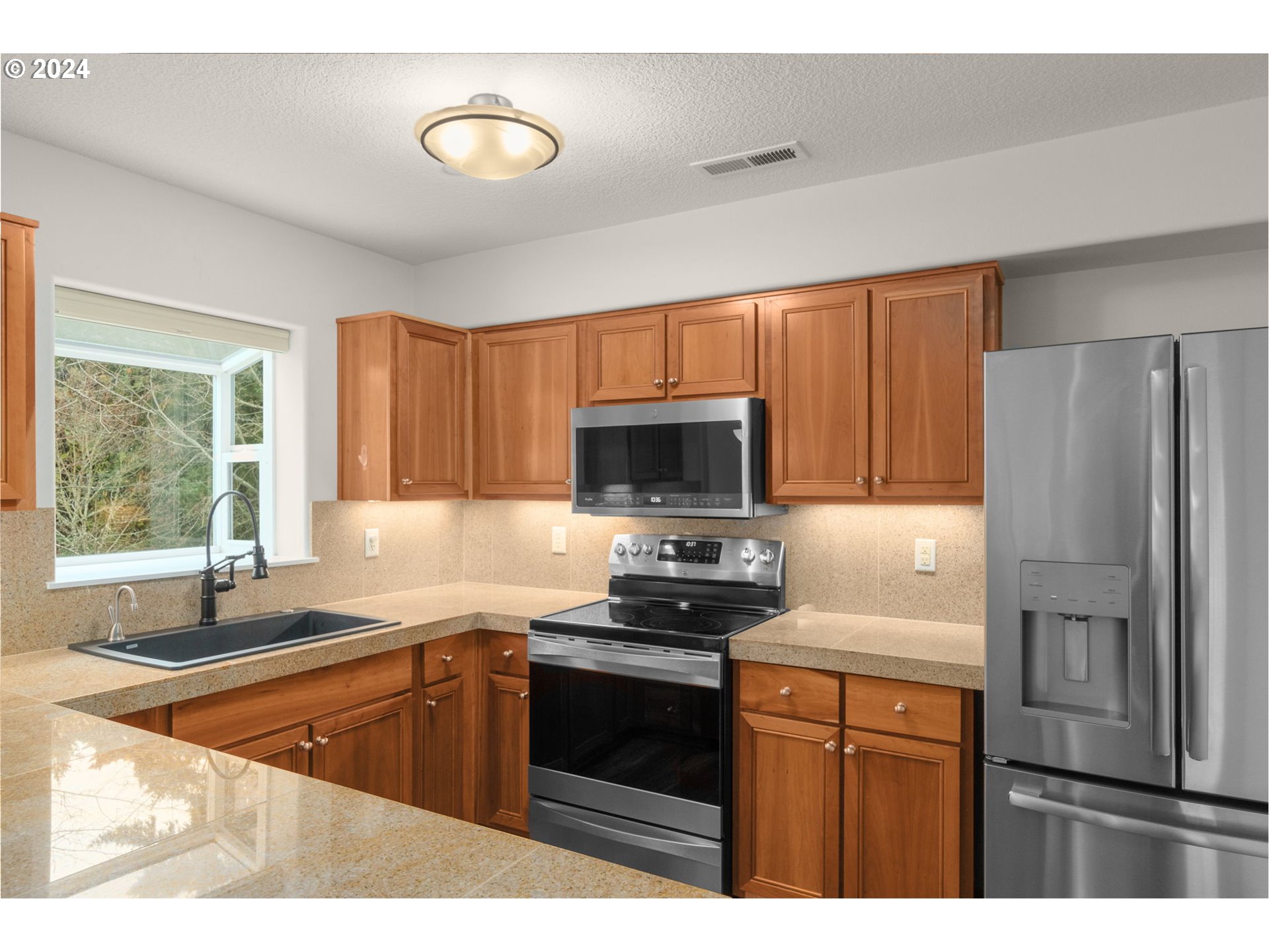 30344 Southwest Ruth Street, Unit 63 Wilsonville, OR 97070 - Photo 12 of 37 Gallery Image 12