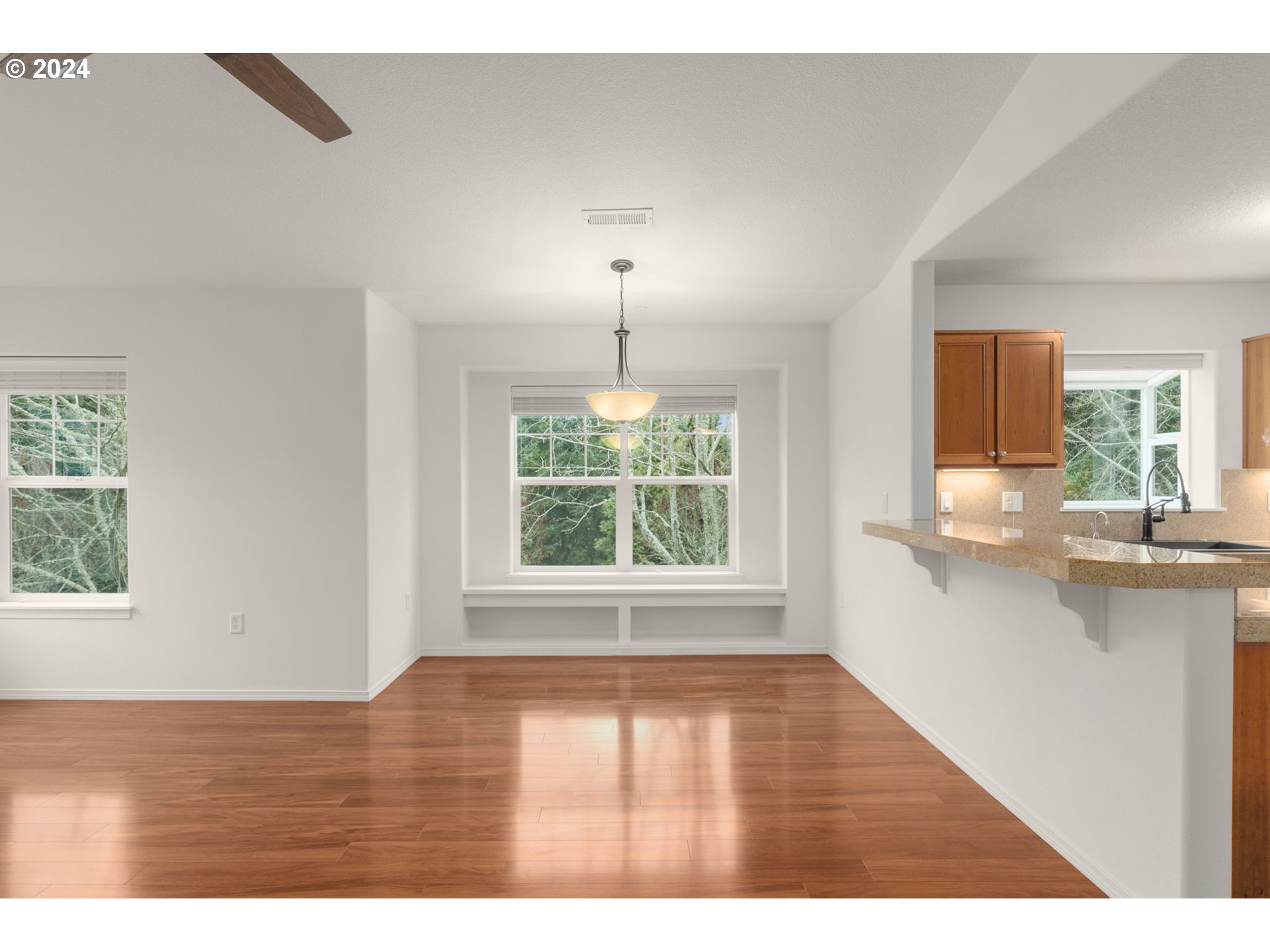 30344 Southwest Ruth Street, Unit 63 Wilsonville, OR 97070 - Photo 10 of 37 Gallery Image 10