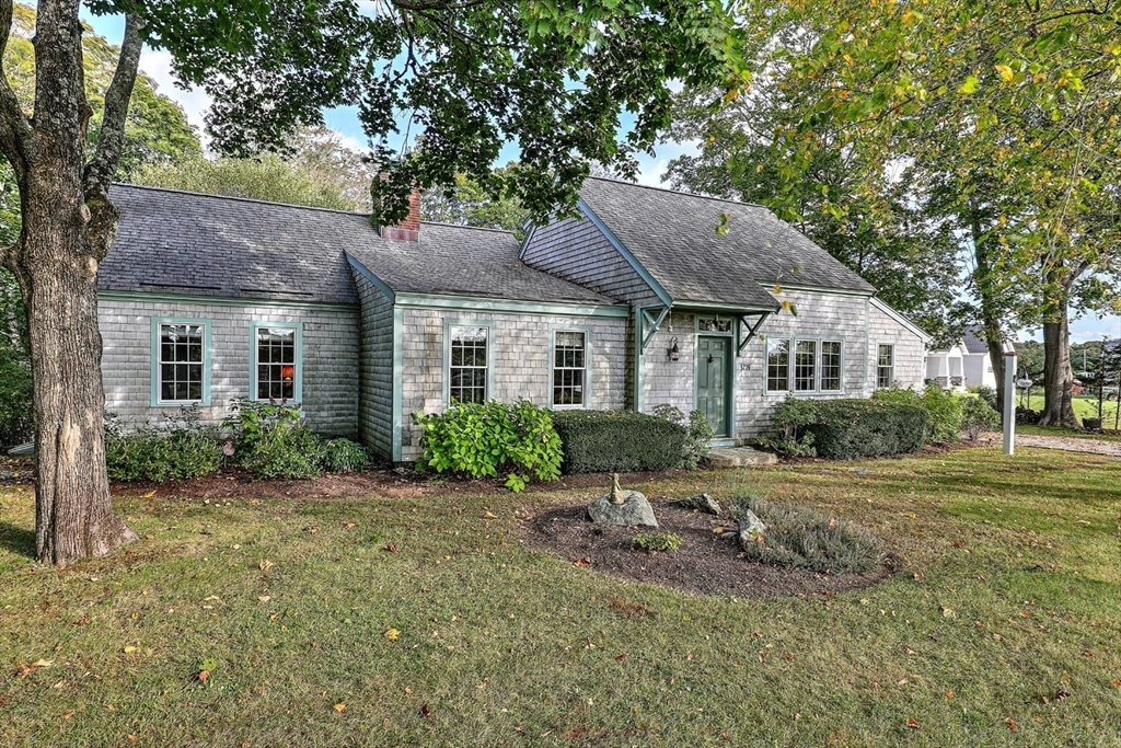 1236 Main Road Westport, MA 02790 - Photo 1 of 36 Gallery Image 1