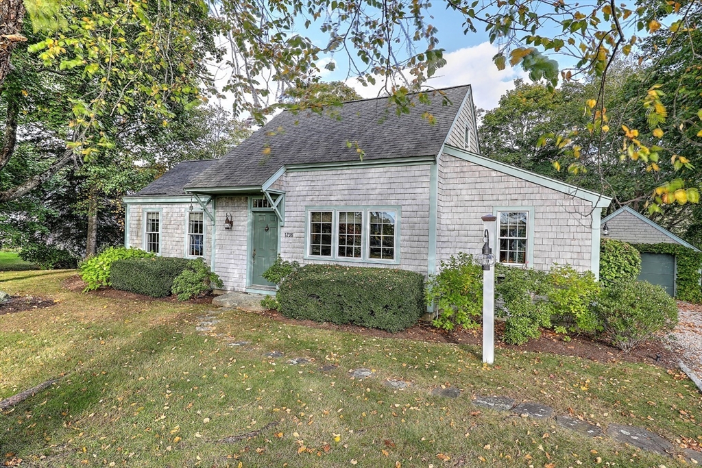 1236 Main Road Westport, MA 02790 - Photo 2 of 36 Gallery Image 2