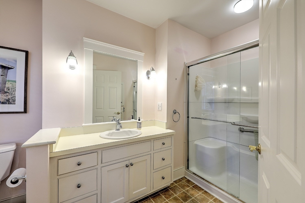 1236 Main Road Westport, MA 02790 - Photo 22 of 36 Gallery Image 22