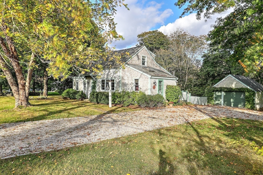 1236 Main Road Westport, MA 02790 - Photo 3 of 36 Gallery Image 3