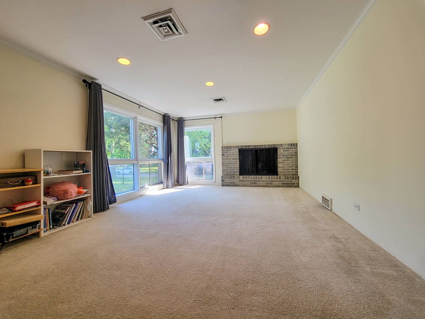 1958 Castlewood Road Highland Park, IL 60035 - Photo 5 of 15