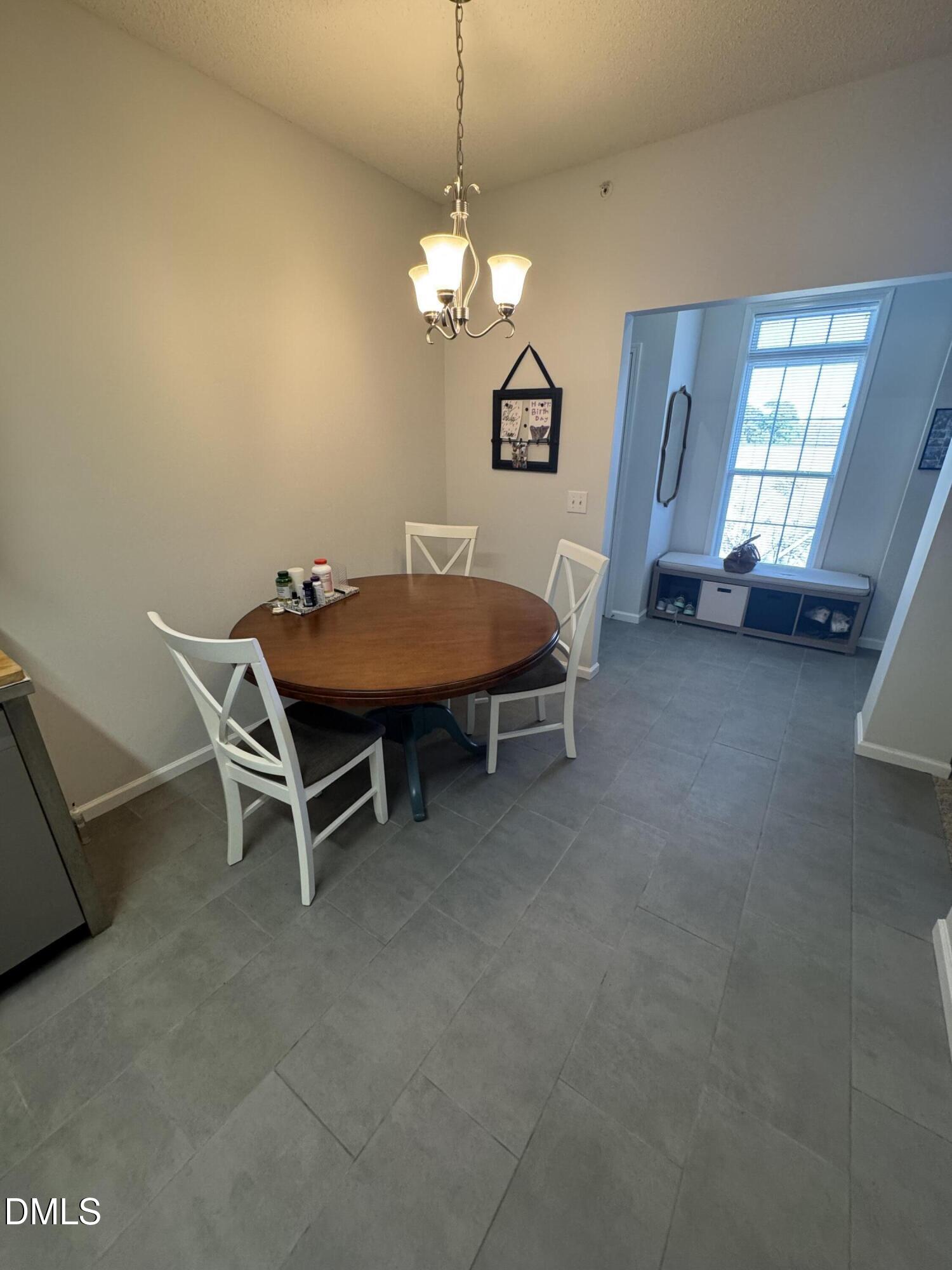 2511 Huntscroft Lane, Unit 303 Raleigh, NC 27617 - Photo 9 of 22 Dinng Area