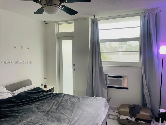 $319,000 | 335 Collins Avenue, Unit 302, Miami Beach, FL 33139