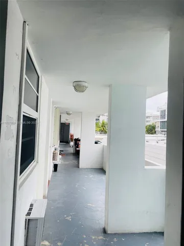$319,000 | 335 Collins Avenue, Unit 302, Miami Beach, FL 33139