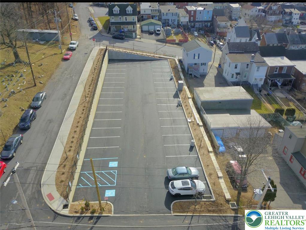 938 East 4th Street, Unit G03 Bethlehem, PA 18015 - Photo 5 of 30 a view of roof