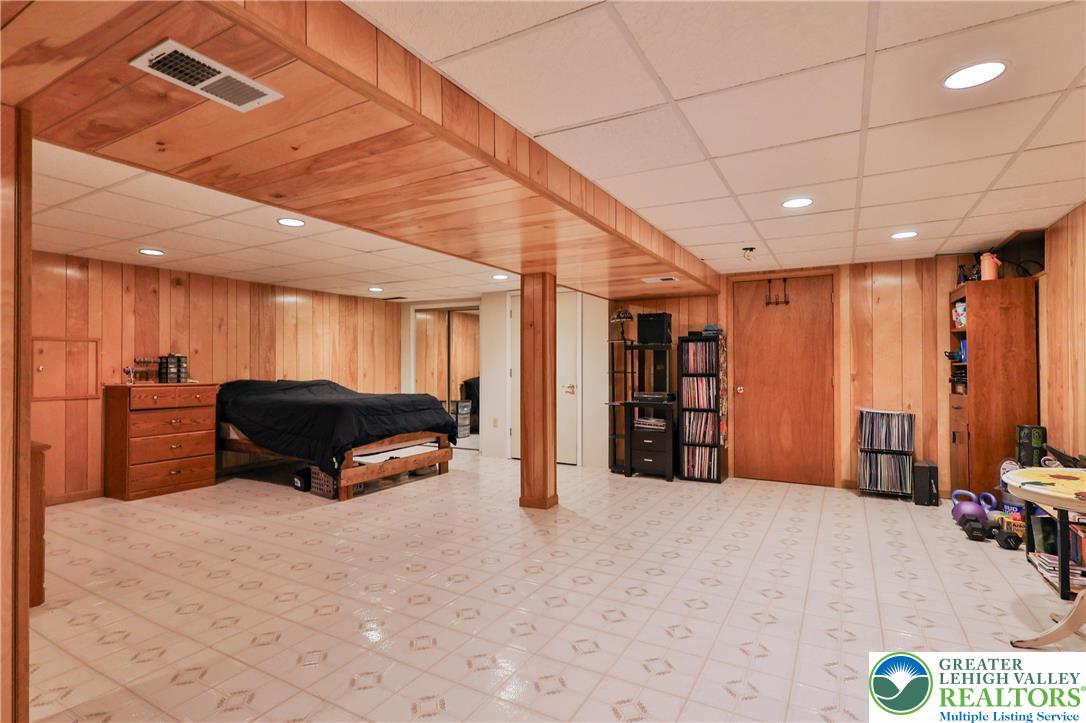 7933 Trails End Fogelsville, PA 18051 - Photo 22 of 32 a large room with large window