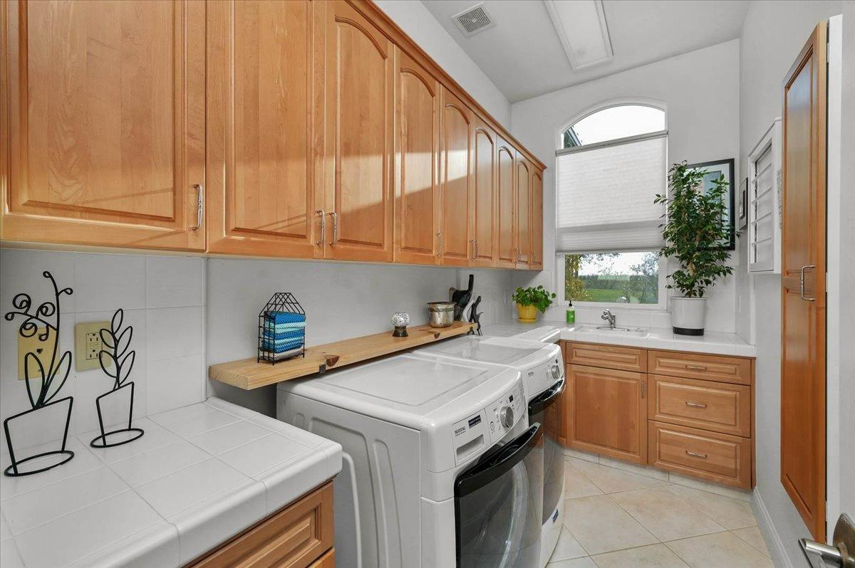 4574 North Quail Lake Drive Clovis, CA 93619 - Photo 40 of 77