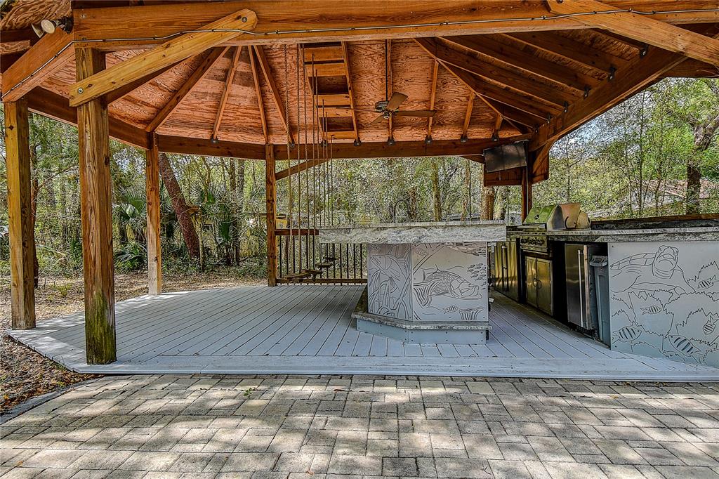 9641 Fulton Avenue Hudson, FL 34667 - Photo 42 of 60 a view of a roof deck