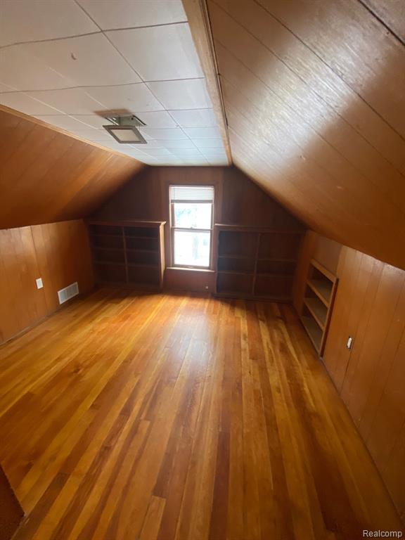 21128 Evergreen Road Southfield, MI 48075 - Photo 17 of 32
