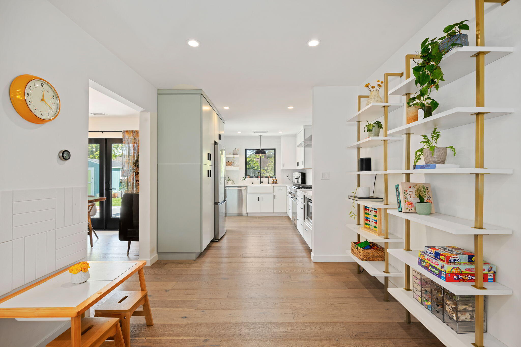 308 Cooper Road Santa Barbara, CA 93109 - Photo 8 of 29 Hallway - Kitchen
