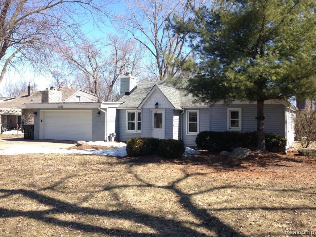 2887 Walsh Drive Rochester, MI 48309 - Photo 3 of 26 Photo Mar 30, 1 19 43 PM.jpg