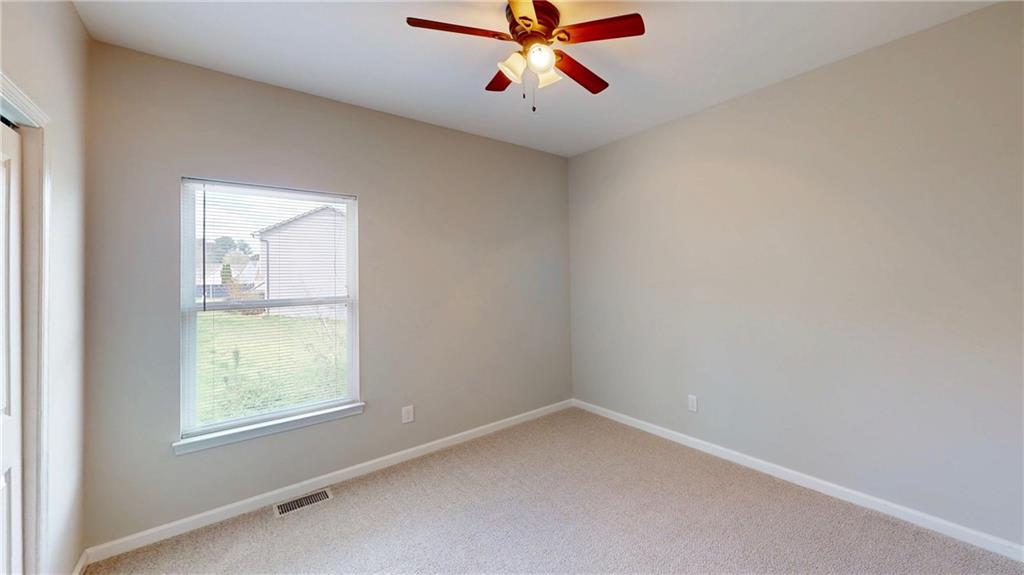 208 Comet Court Dallas, GA 30157 - Photo 12 of 33