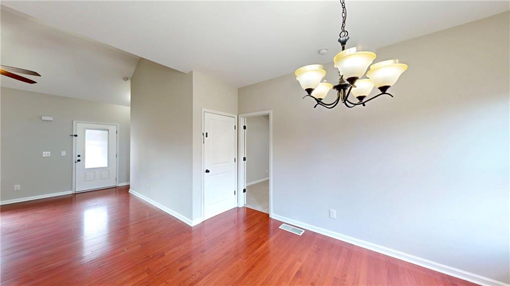 208 Comet Court Dallas, GA 30157 - Photo 10 of 33