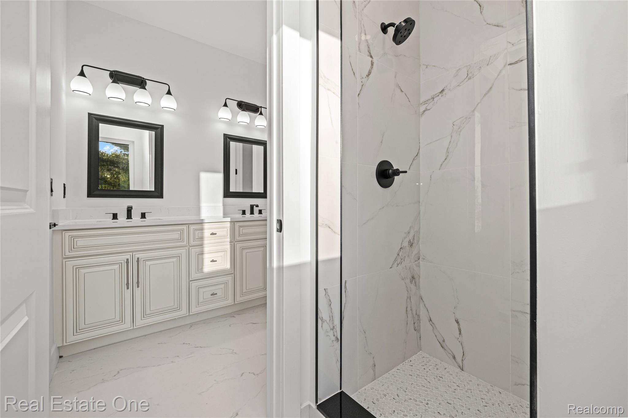5321 Rochester Road Troy, MI 48085 - Photo 49 of 69 5321 Rochester - OnDemand Pix Photography (54).jpg