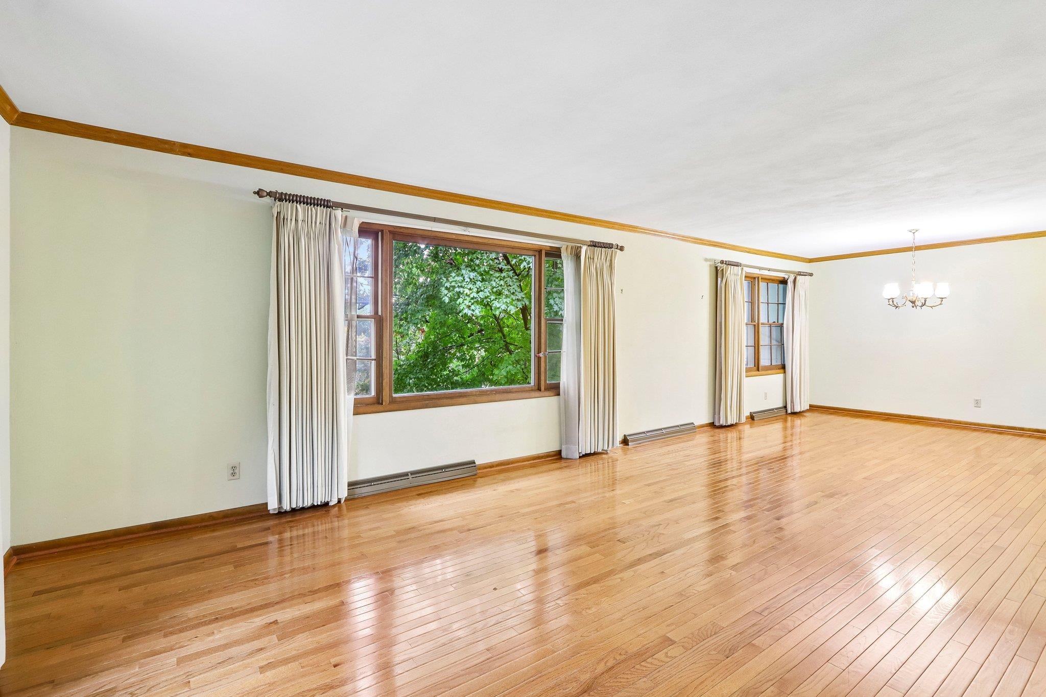 6006 Greentree Road Madison, WI 53711 - Photo 11 of 53 Gallery Image 11