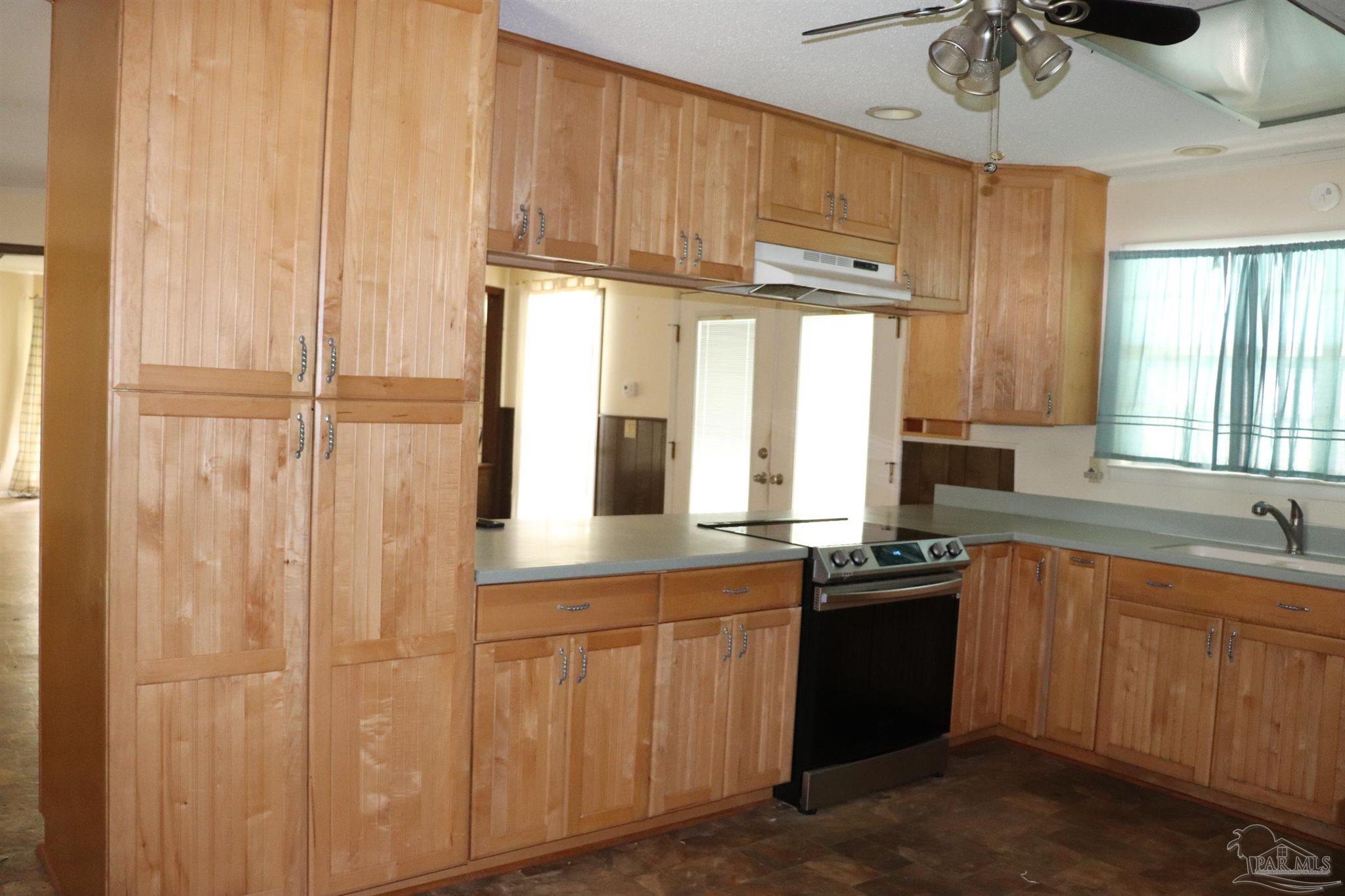 6308 Willard Norris Road Milton, FL 32570 - Photo 11 of 33 Gallery Image 11