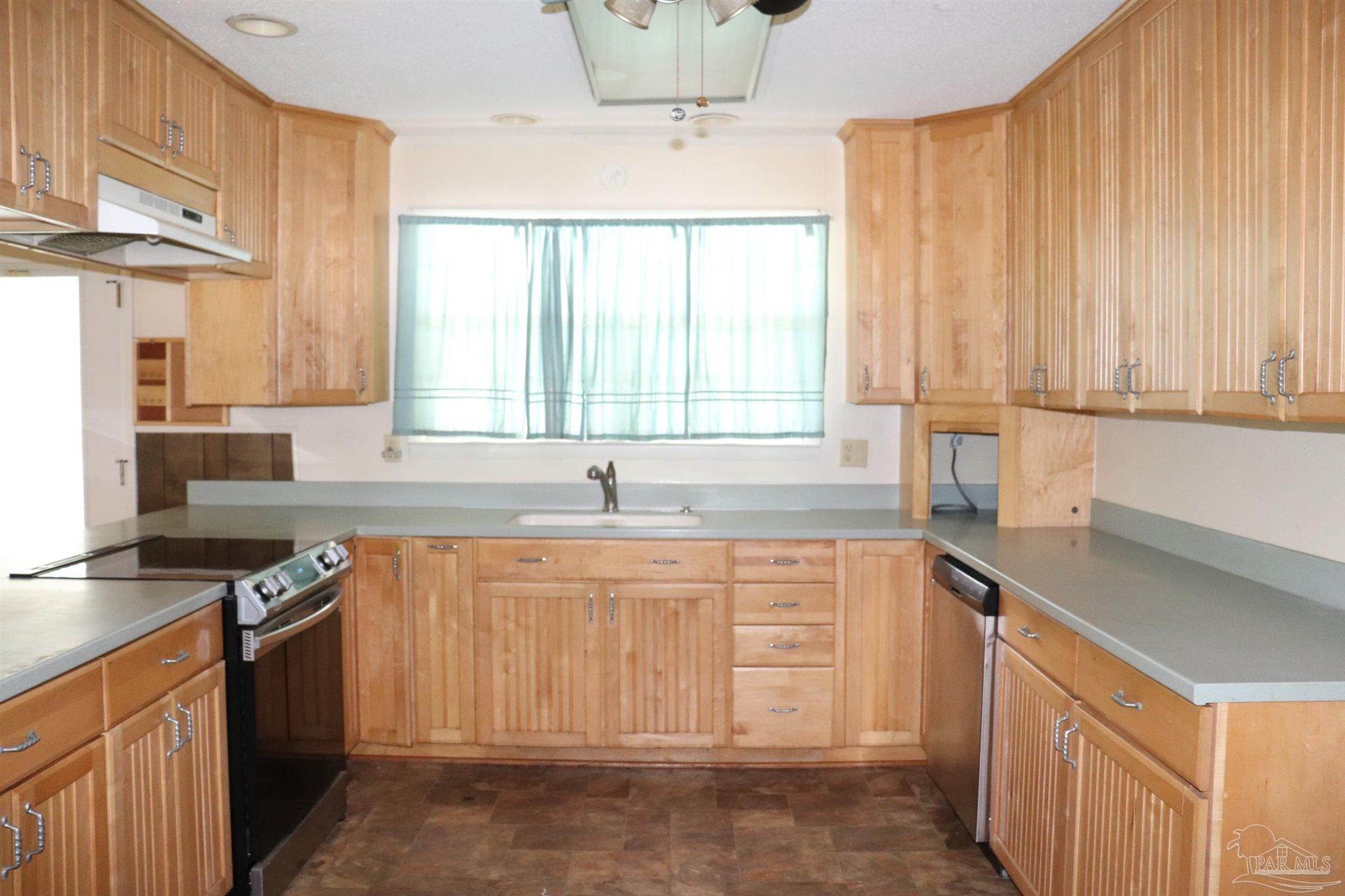 6308 Willard Norris Road Milton, FL 32570 - Photo 9 of 33 Gallery Image 9