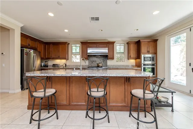 $6,000 | 171 Coyote Brush, Irvine, CA 92618