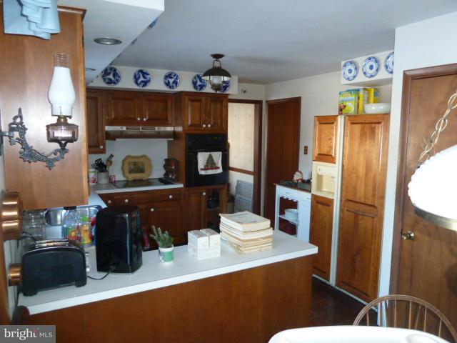 3927 Locust Grove Road Columbia, PA 17512 - Photo 8 of 22