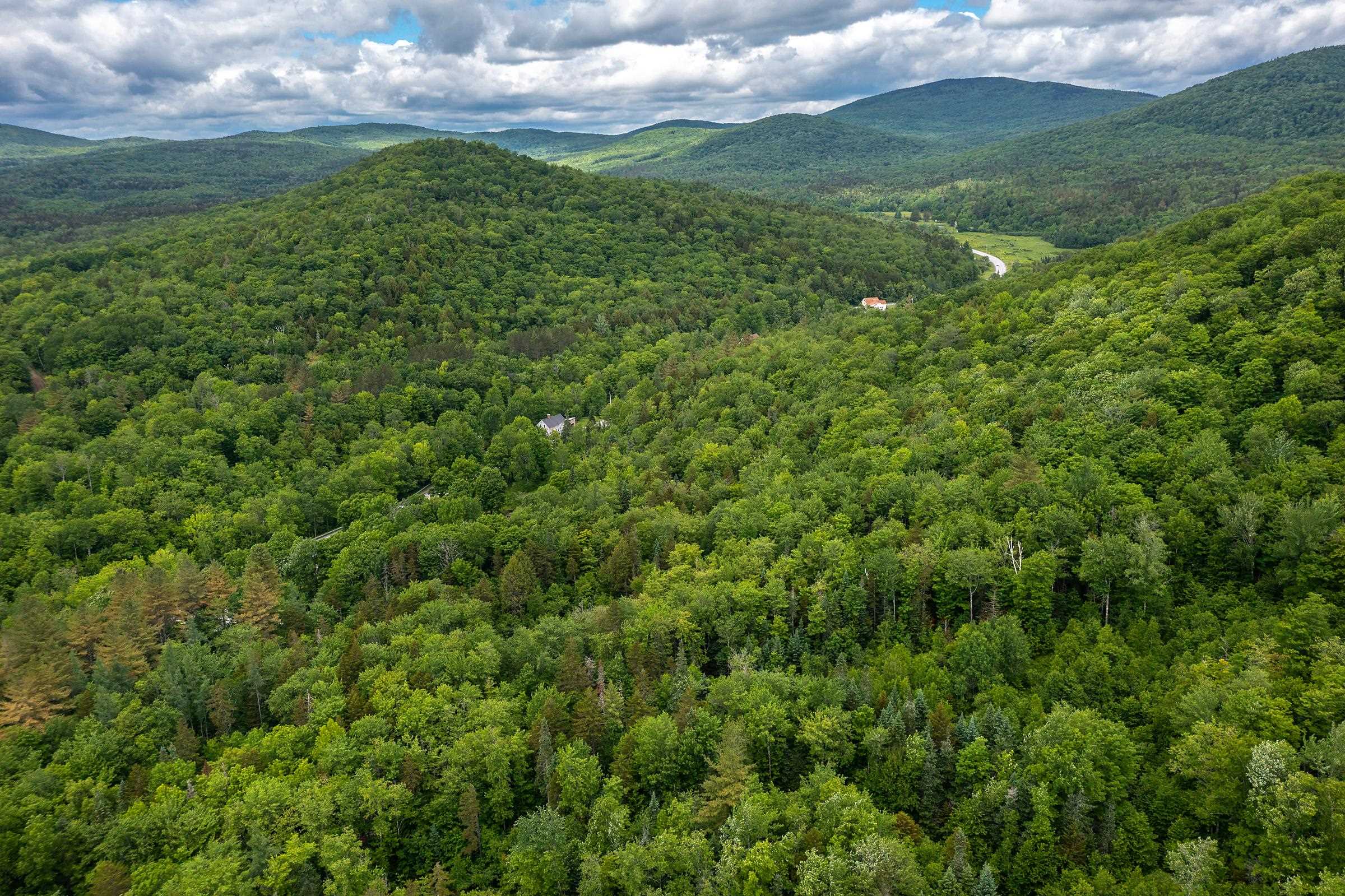 1047 Vermont Rte 100 Weston, VT 05161 - Photo 5 of 12