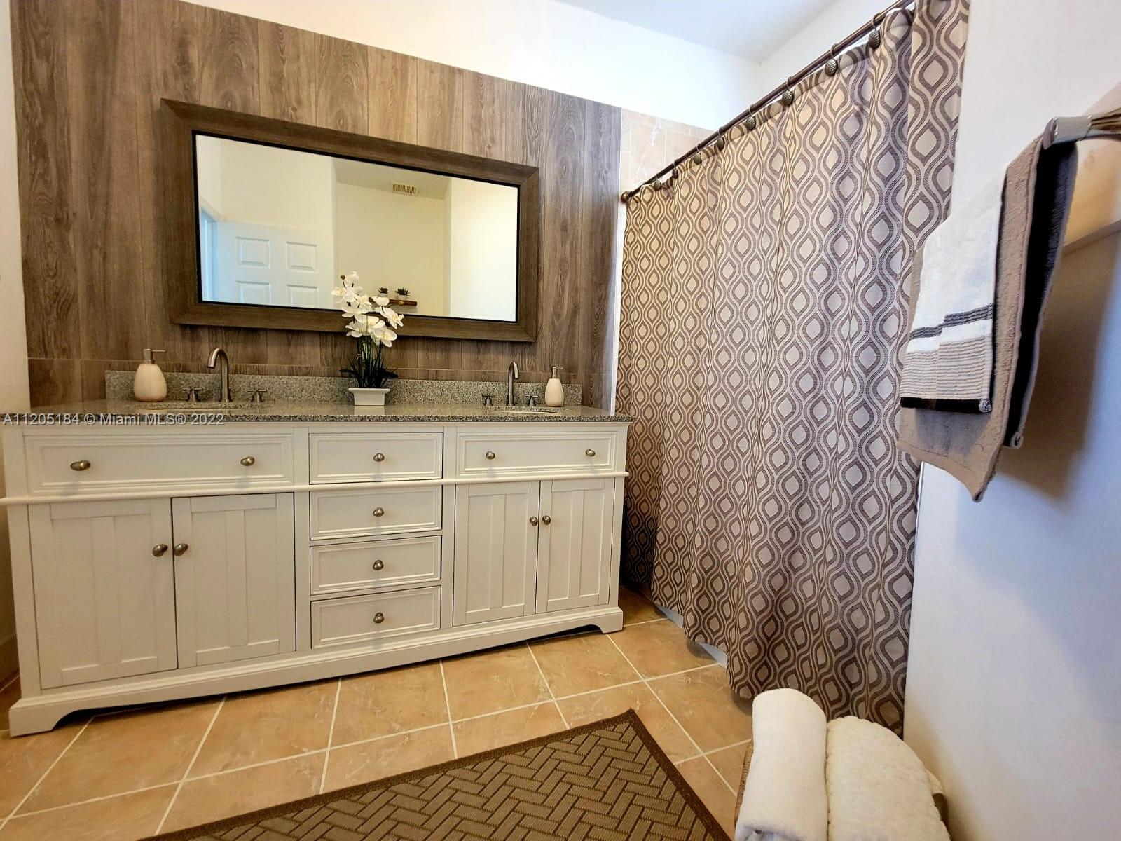 27312 Southwest 138th Path Homestead, FL 33032 - Photo 17 of 45 Gallery Image 17
