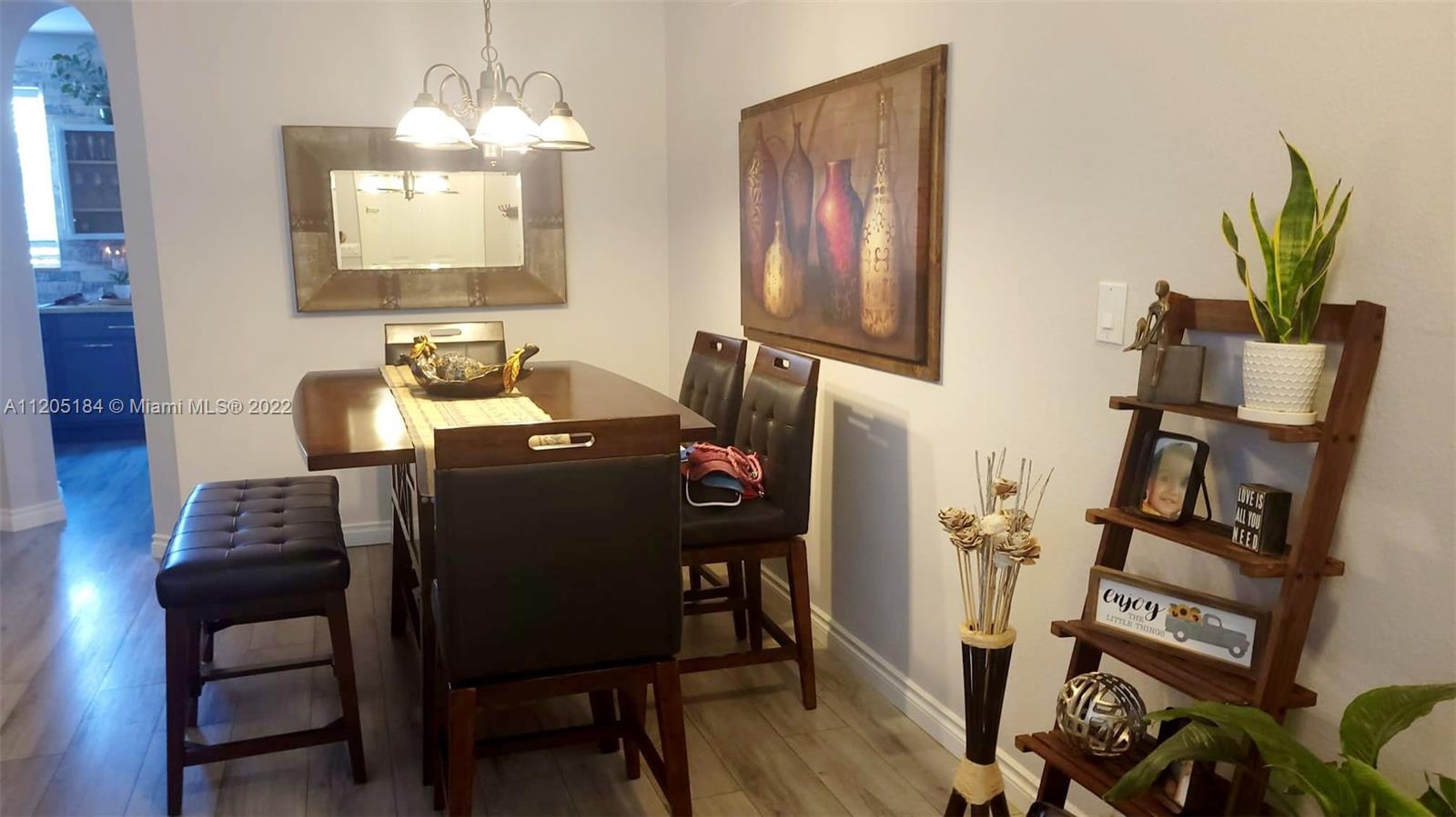 27312 Southwest 138th Path Homestead, FL 33032 - Photo 5 of 45 Gallery Image 5