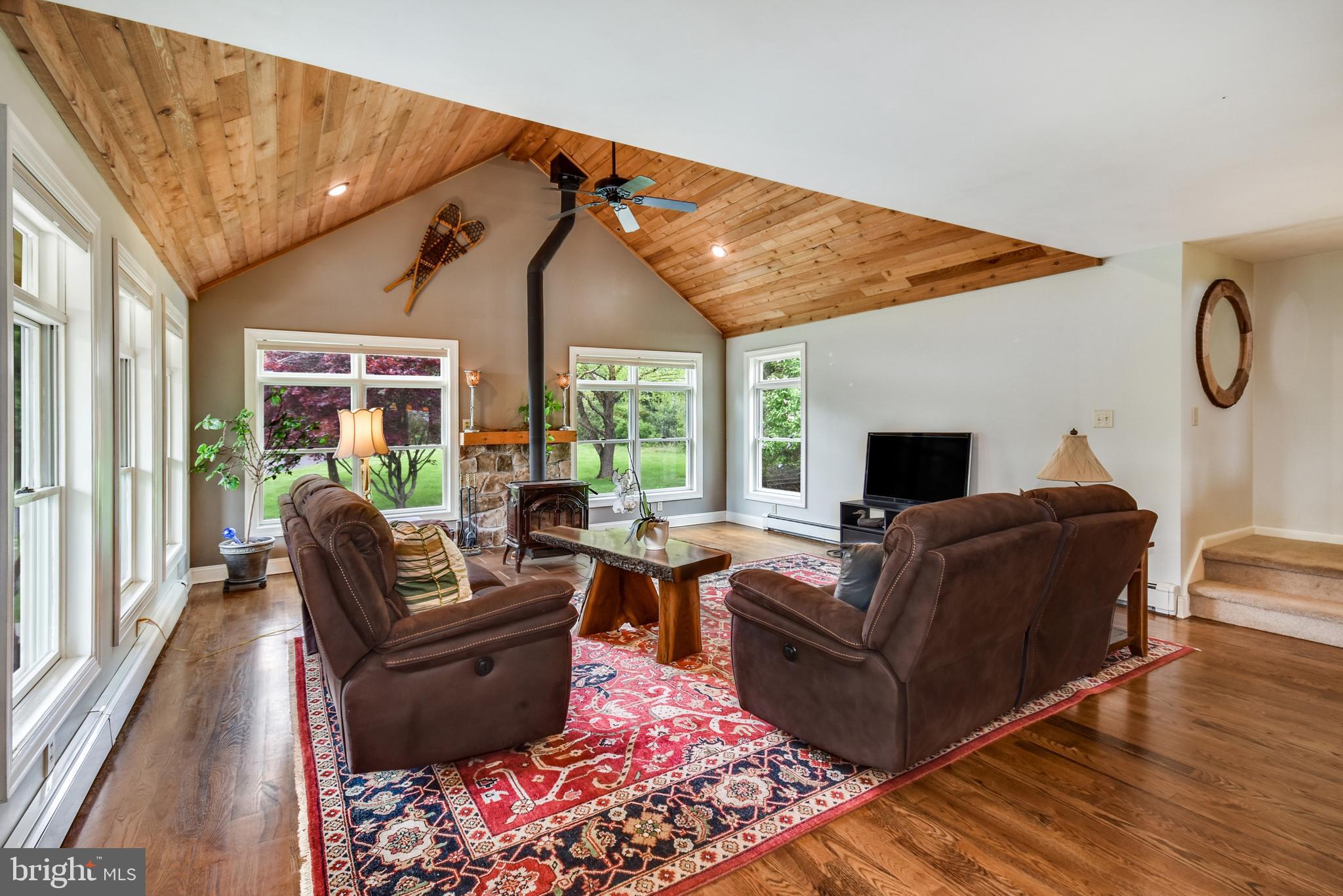 1698 State Road Coopersburg, PA 18036 - Photo 3 of 21 Gallery Image 3