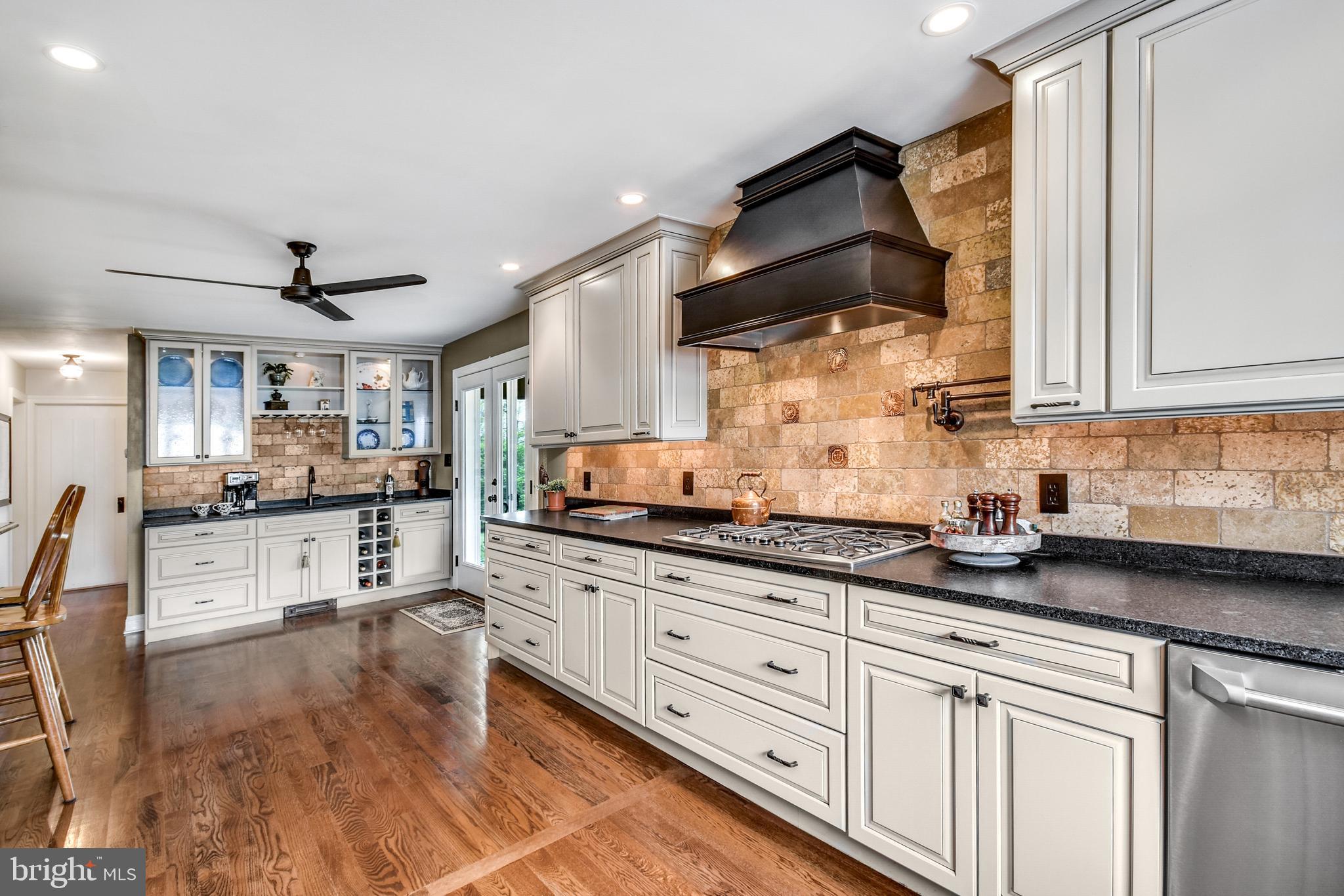 1698 State Road Coopersburg, PA 18036 - Photo 6 of 21 Gallery Image 6