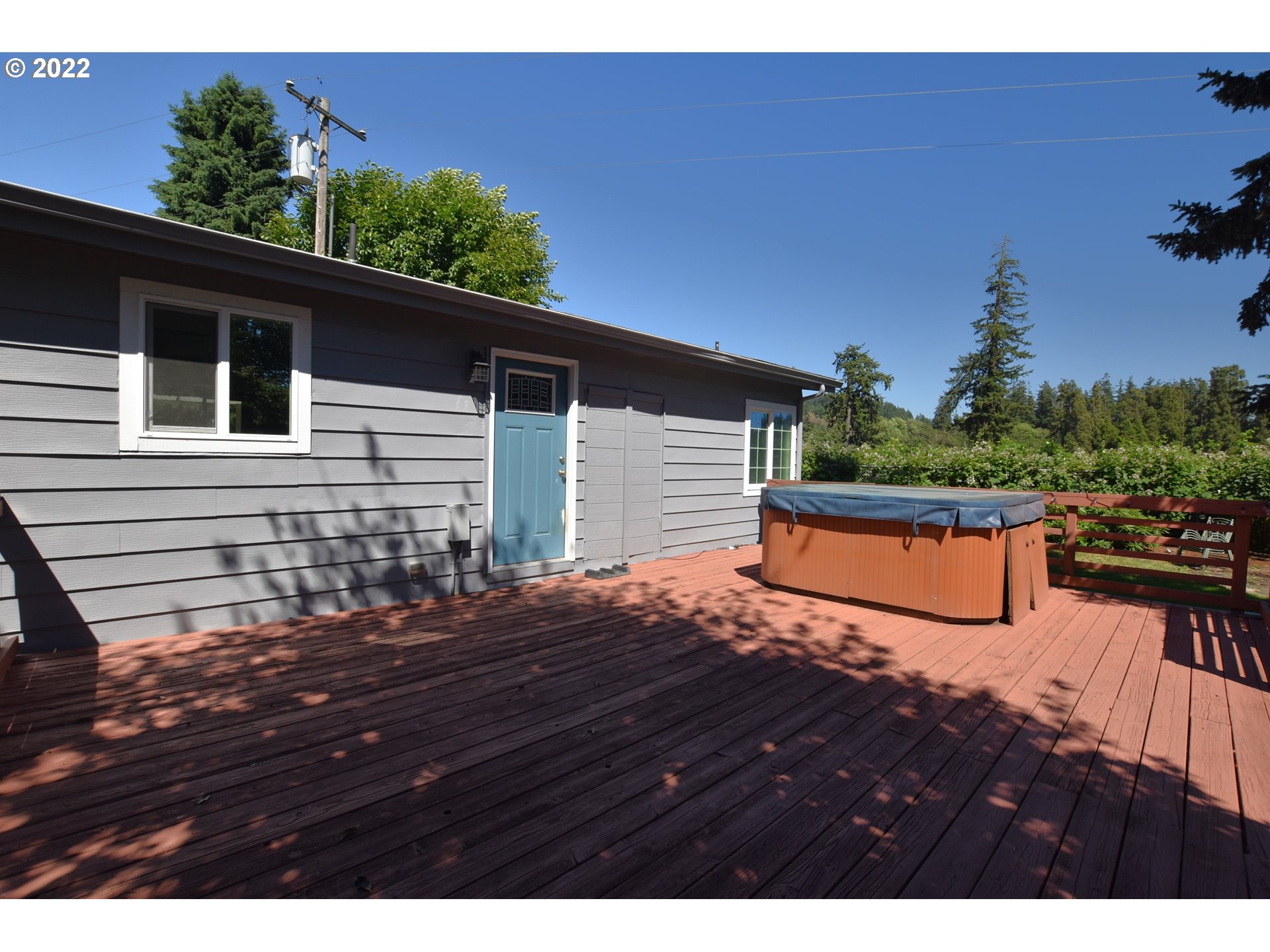 1629 Harbor Drive Springfield, OR 97477 - Photo 23 of 32 a view of outdoor space with seating